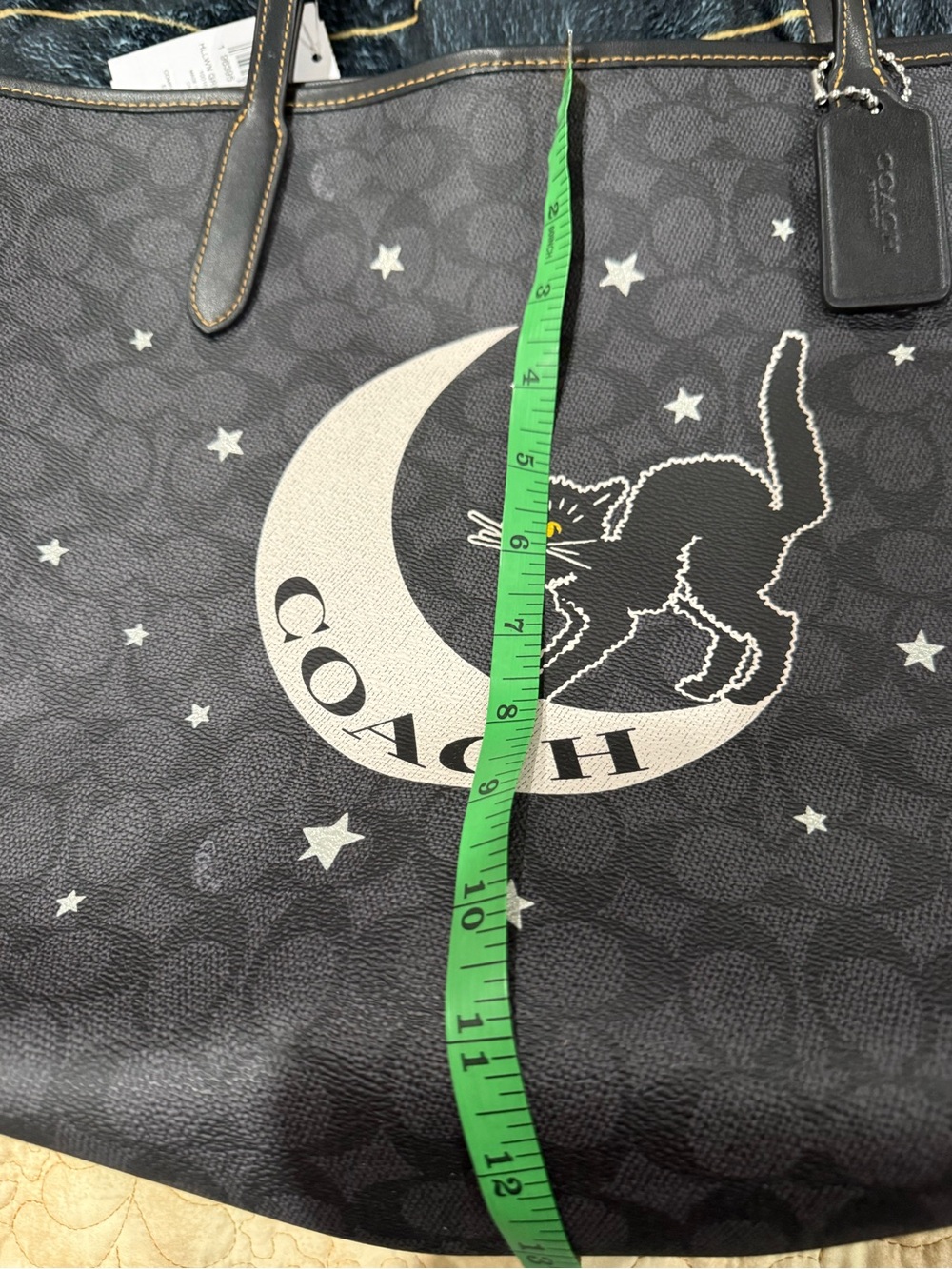 Coach City Tote in Signature Canvas Halloween-themed cat graphic NWT - Picture 7 of 8
